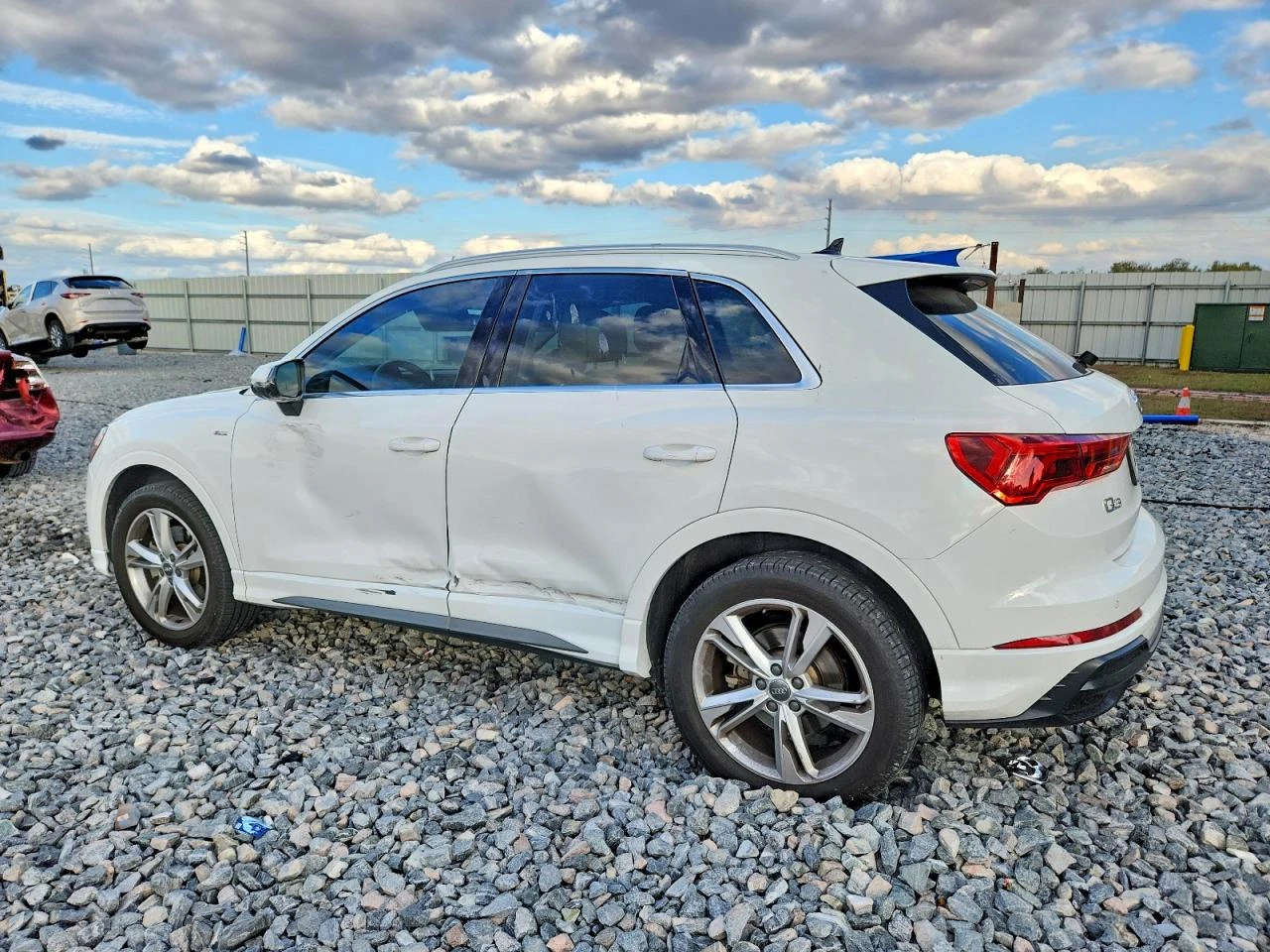 Audi Q3 * S-LINE*  - изображение 6