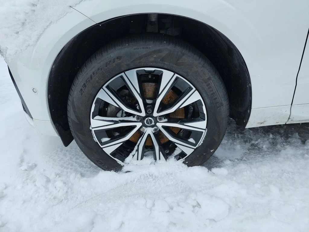 Volvo XC60 * PLUS DARK THEME * CARFAX * БЕЗ ПЪРВОНАЧАЛНА ВНОС - изображение 6