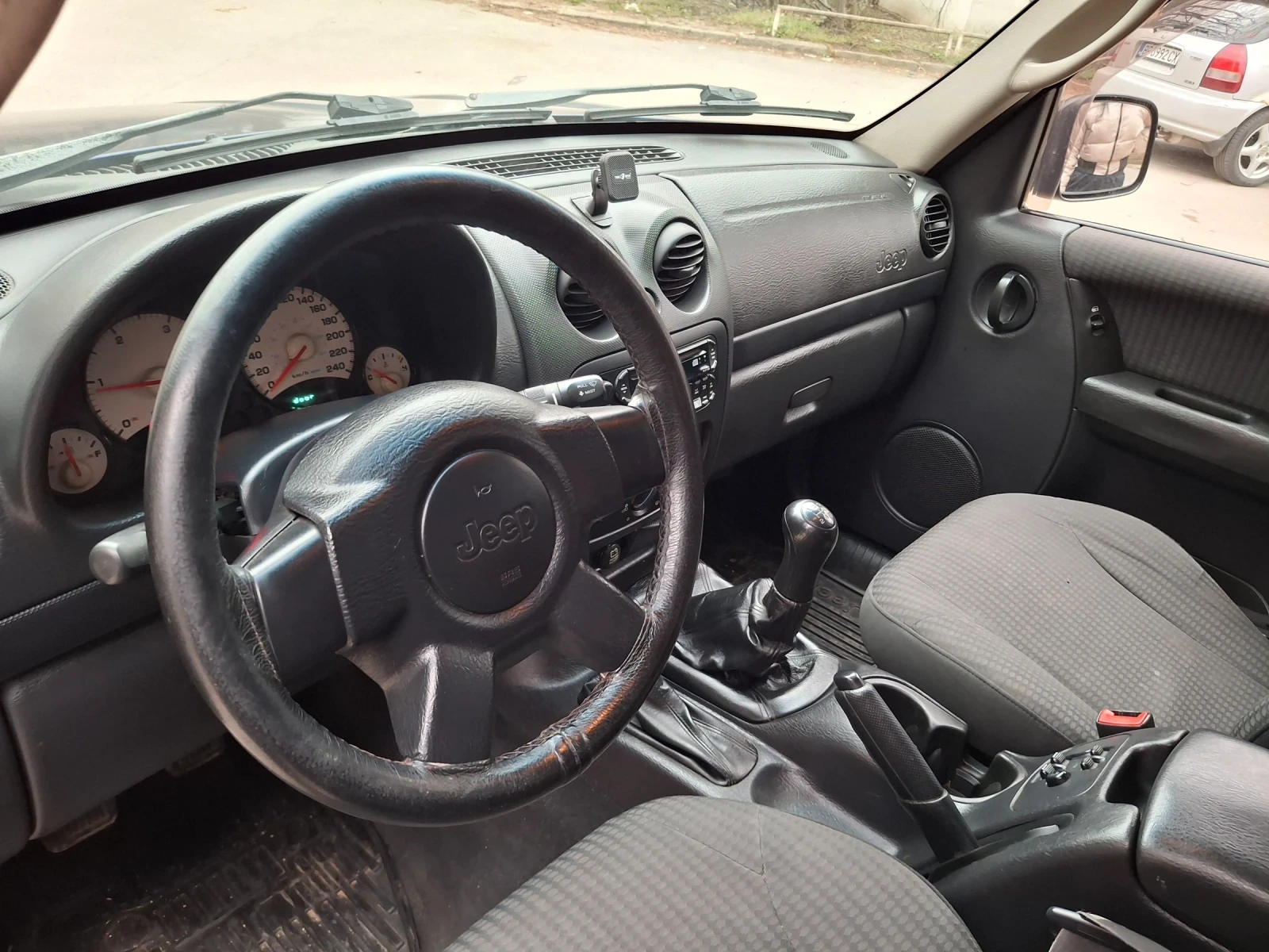 Jeep Cherokee, снимка 8 - Автомобили и джипове - 54083551