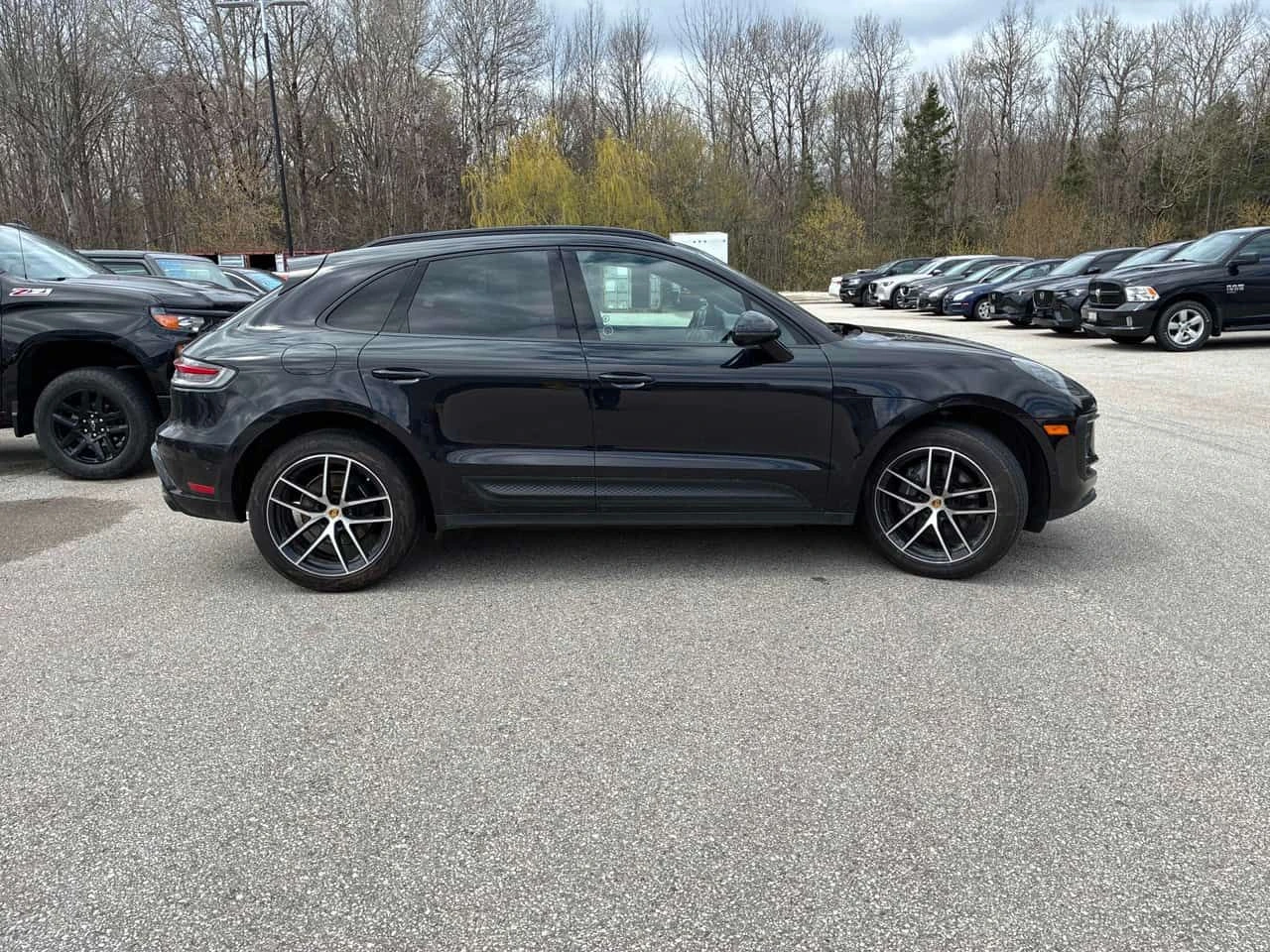 Porsche Macan  AWD/360/DIS/BOSE/HUD/ОБДУХВАНЕ, снимка 3 - Автомобили и джипове - 54366342