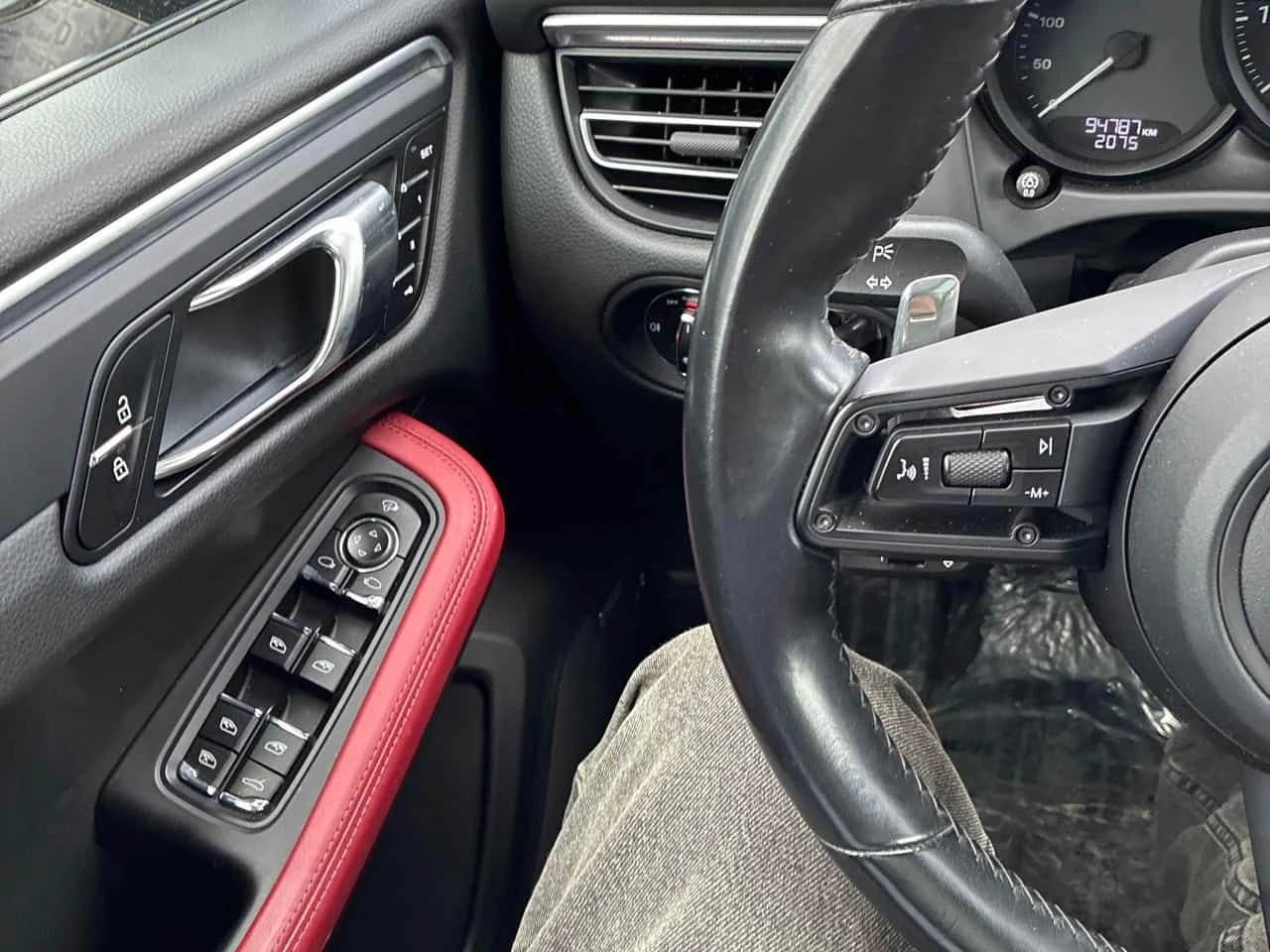 Porsche Macan  AWD/360/DIS/BOSE/HUD/ОБДУХВАНЕ, снимка 15 - Автомобили и джипове - 54366342