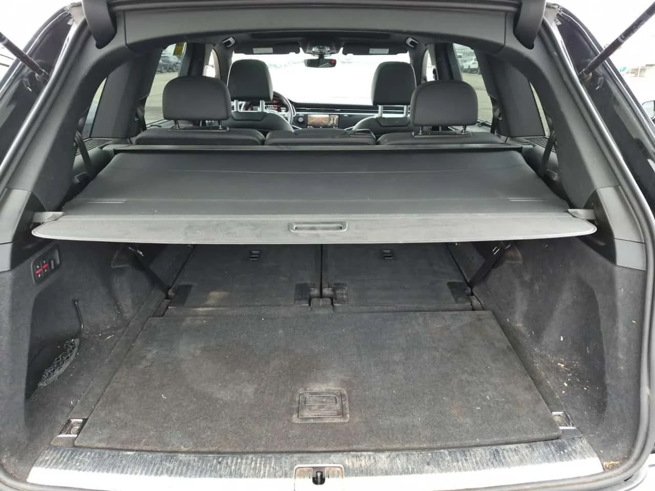 Audi Q7 * PROGRESSIV * ДИСТРОНИК * 360 * 2 КЛЮЧА * PANO, снимка 15 - Автомобили и джипове - 54612104