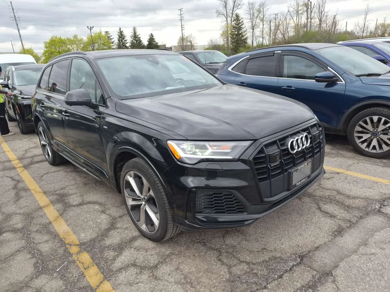 Audi Q7 * PROGRESSIV * ДИСТРОНИК * 360 * 2 КЛЮЧА * PANO, снимка 2 - Автомобили и джипове - 54612104
