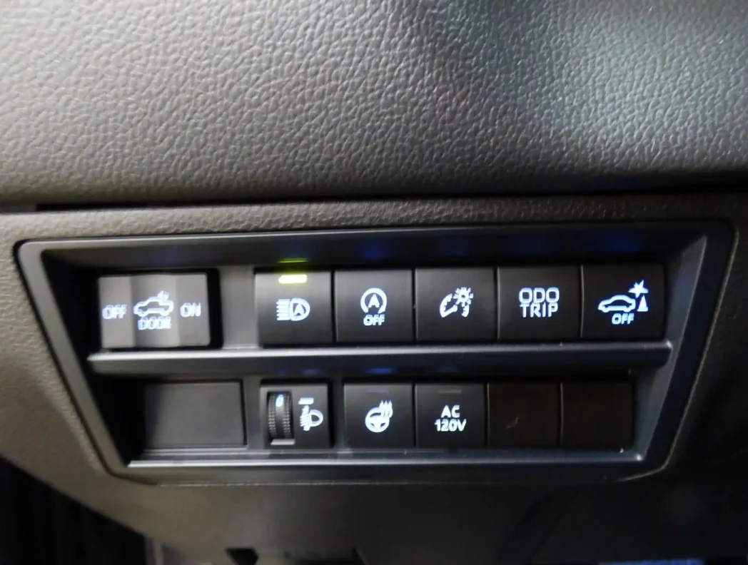 Toyota Tundra CREWMAX LIMITED 4X4 , снимка 9 - Автомобили и джипове - 54718536