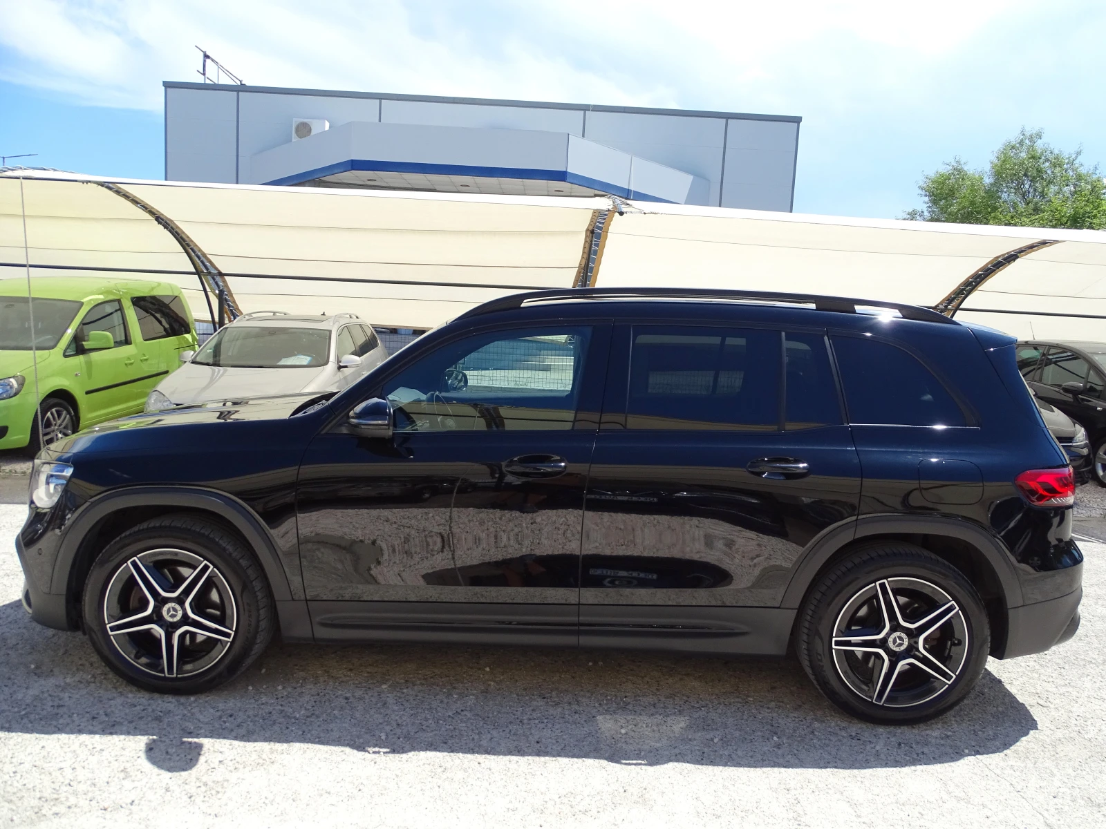 Mercedes-Benz GLB 220 AMG LINE_HEAD UP_DISTRONIC_* LINE ASIST_* , снимка 7 - Автомобили и джипове - 54937995