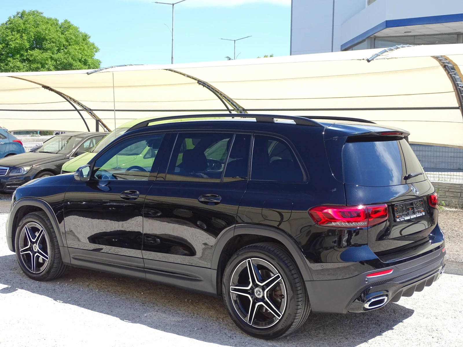Mercedes-Benz GLB 220 AMG LINE_HEAD UP_DISTRONIC_* LINE ASIST_* , снимка 8 - Автомобили и джипове - 54937995
