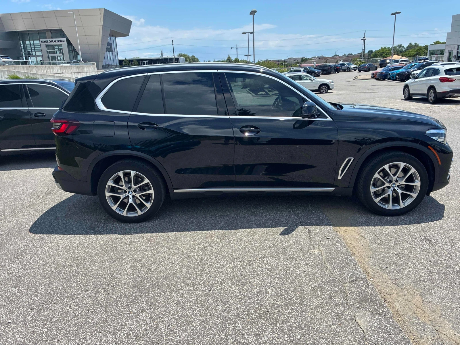 BMW X5 xDrive40i * Keyless * CARFAX * АВТО КРЕДИТ * , снимка 4 - Автомобили и джипове - 54949904