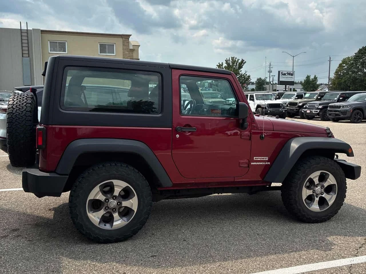 Jeep Wrangler * Sport * АВТОКРЕДИТ БЕЗ ПЪРВОНАЧАЛНА ВНОСКА* , снимка 3 - Автомобили и джипове - 55713220