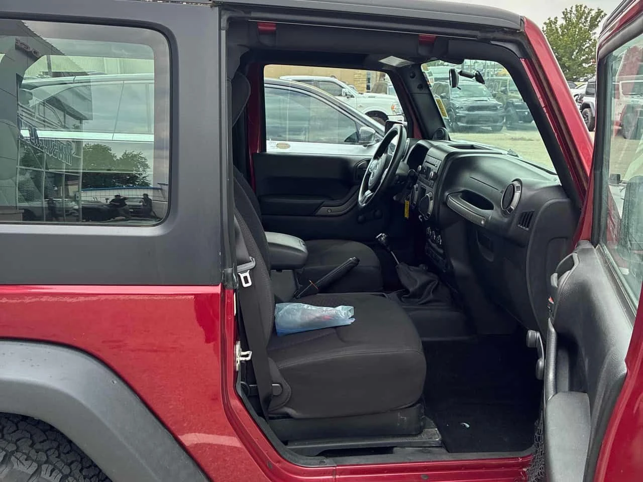 Jeep Wrangler * Sport * АВТОКРЕДИТ БЕЗ ПЪРВОНАЧАЛНА ВНОСКА* , снимка 10 - Автомобили и джипове - 55713220