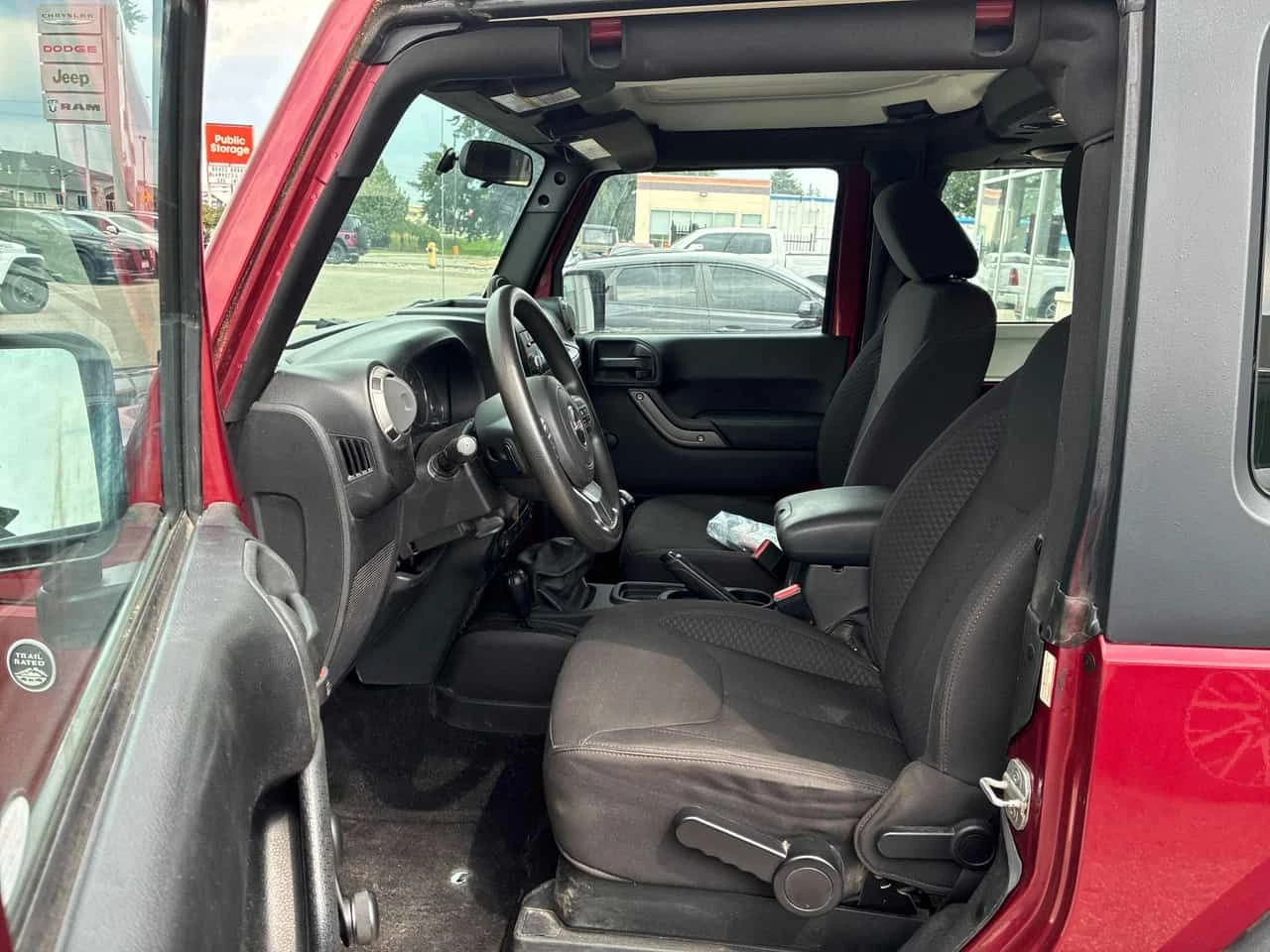 Jeep Wrangler * Sport * АВТОКРЕДИТ БЕЗ ПЪРВОНАЧАЛНА ВНОСКА* , снимка 14 - Автомобили и джипове - 55713220