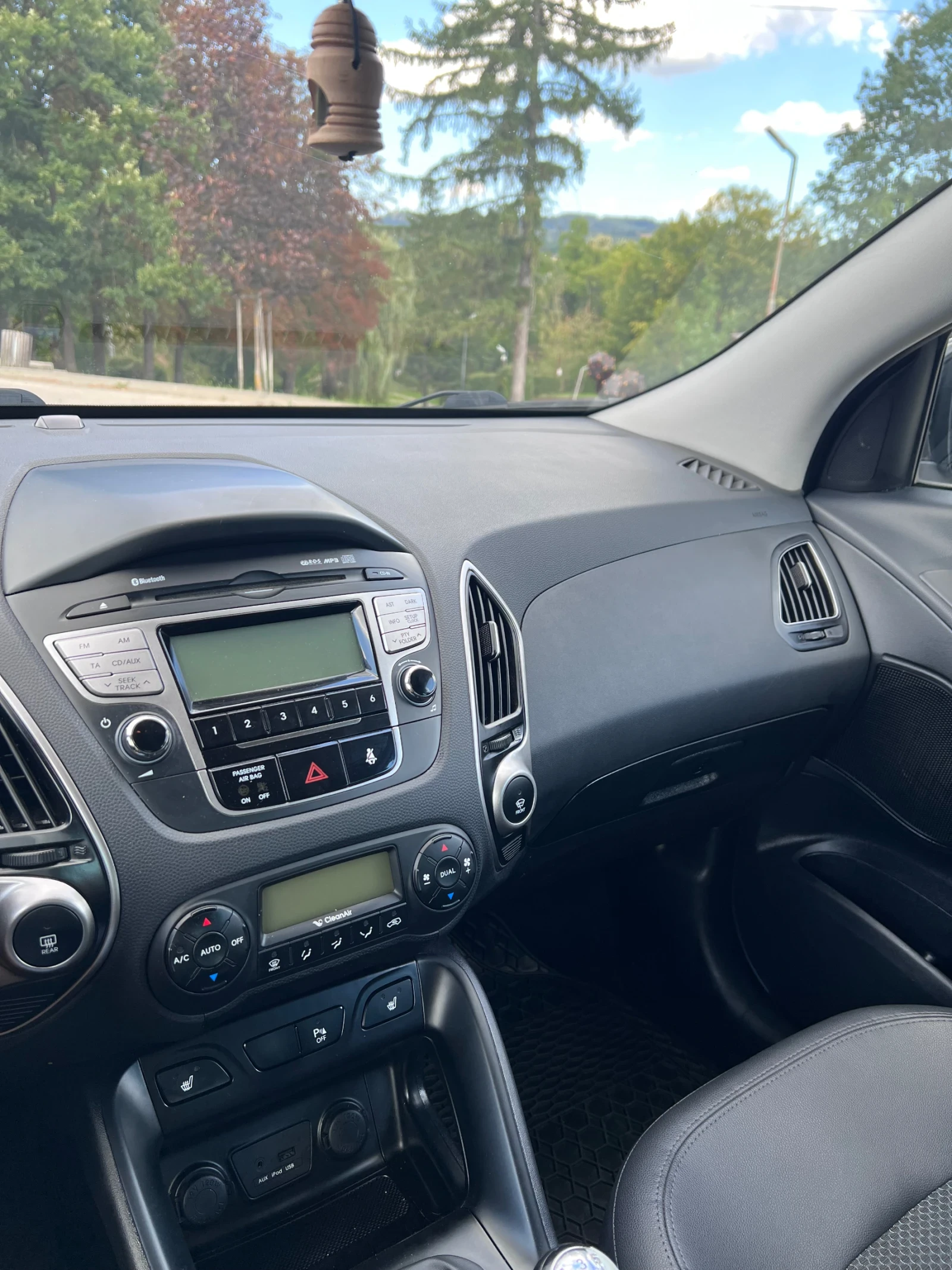 Hyundai IX35 2.0 4х4 , снимка 12 - Автомобили и джипове - 56062266
