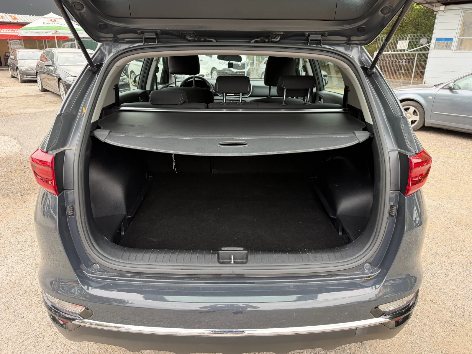 Kia Sportage 1.6 GDI 4x4 Automat 177кс, снимка 10 - Автомобили и джипове - 56173060