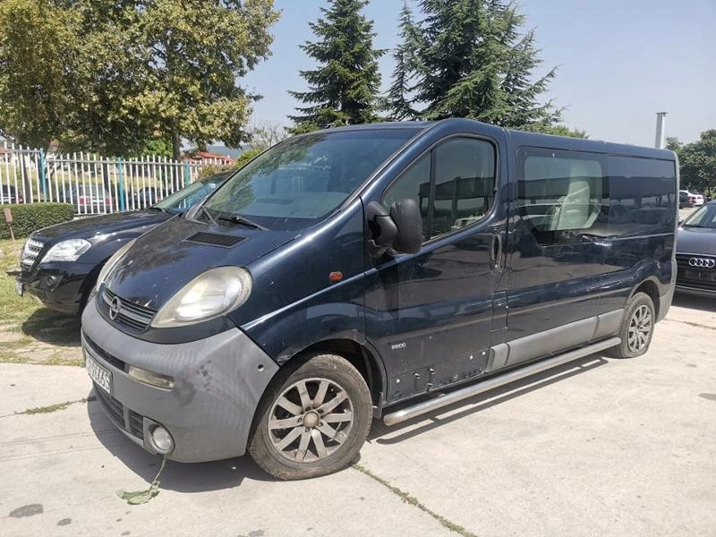 Opel Vivaro 1.9 DTI 101кс НА ЧАСТИ, снимка 1 - Бусове и автобуси - 47850574