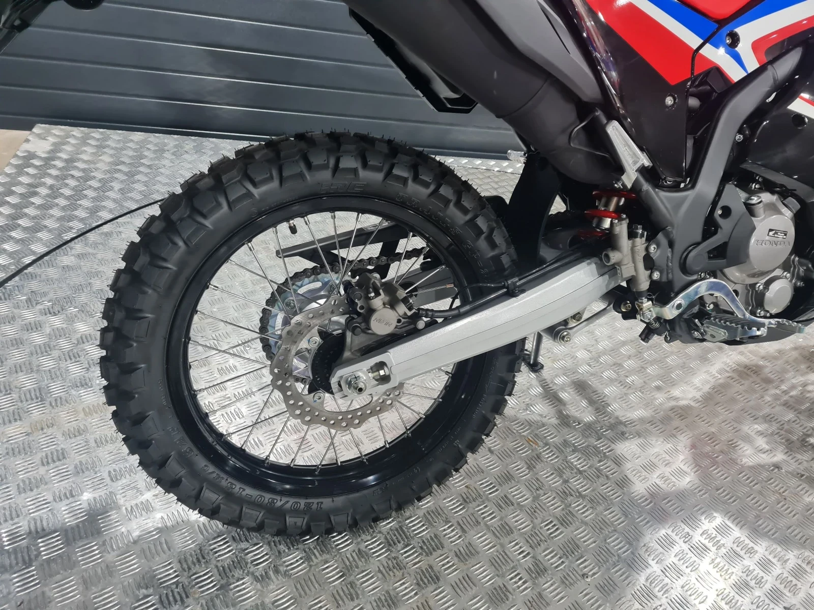 Honda Crm CRF 300 RALLY RED - изображение 9