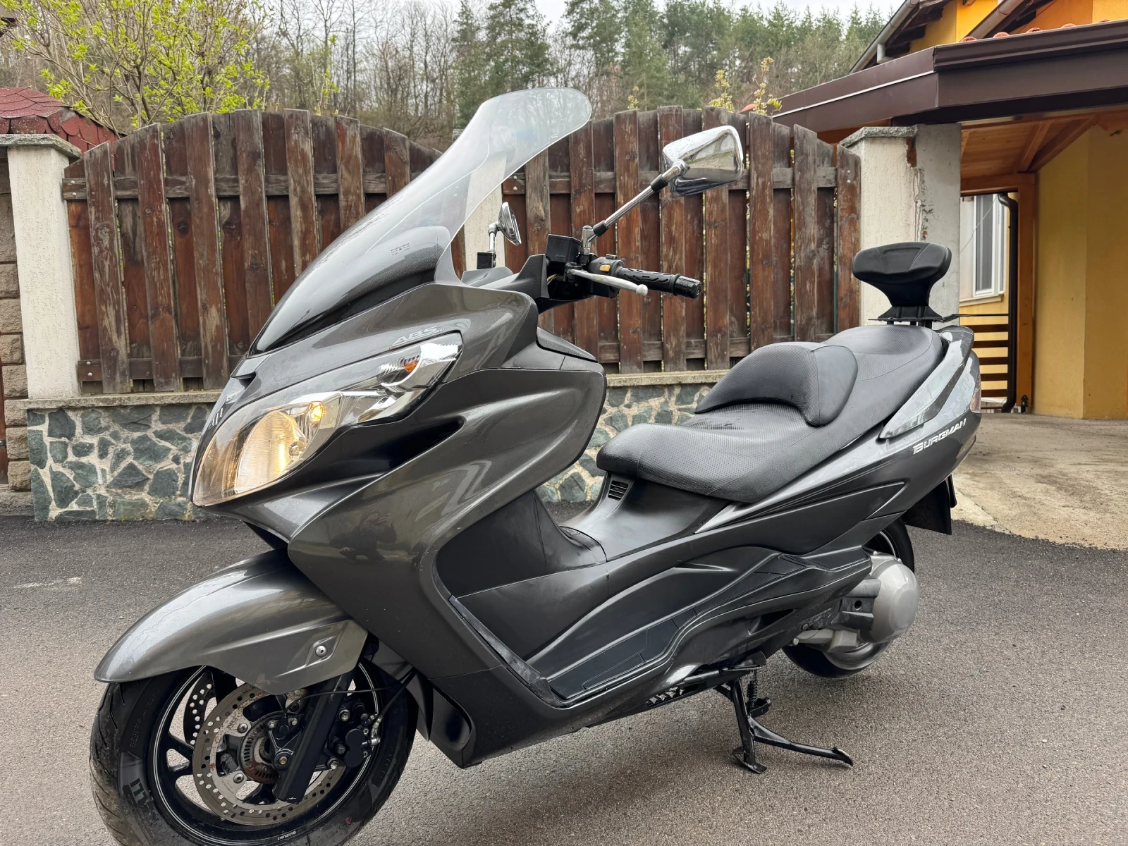 Suzuki Burgman 400 ABS - изображение 5