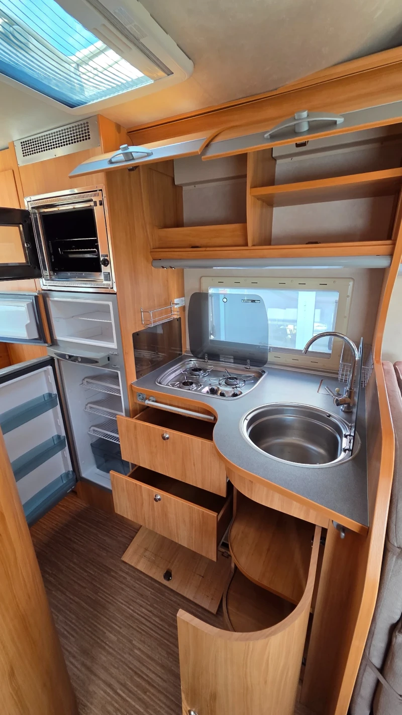 Кемпер Adria A9MCA SILVER EDITION , снимка 8 - Каравани и кемпери - 52152872