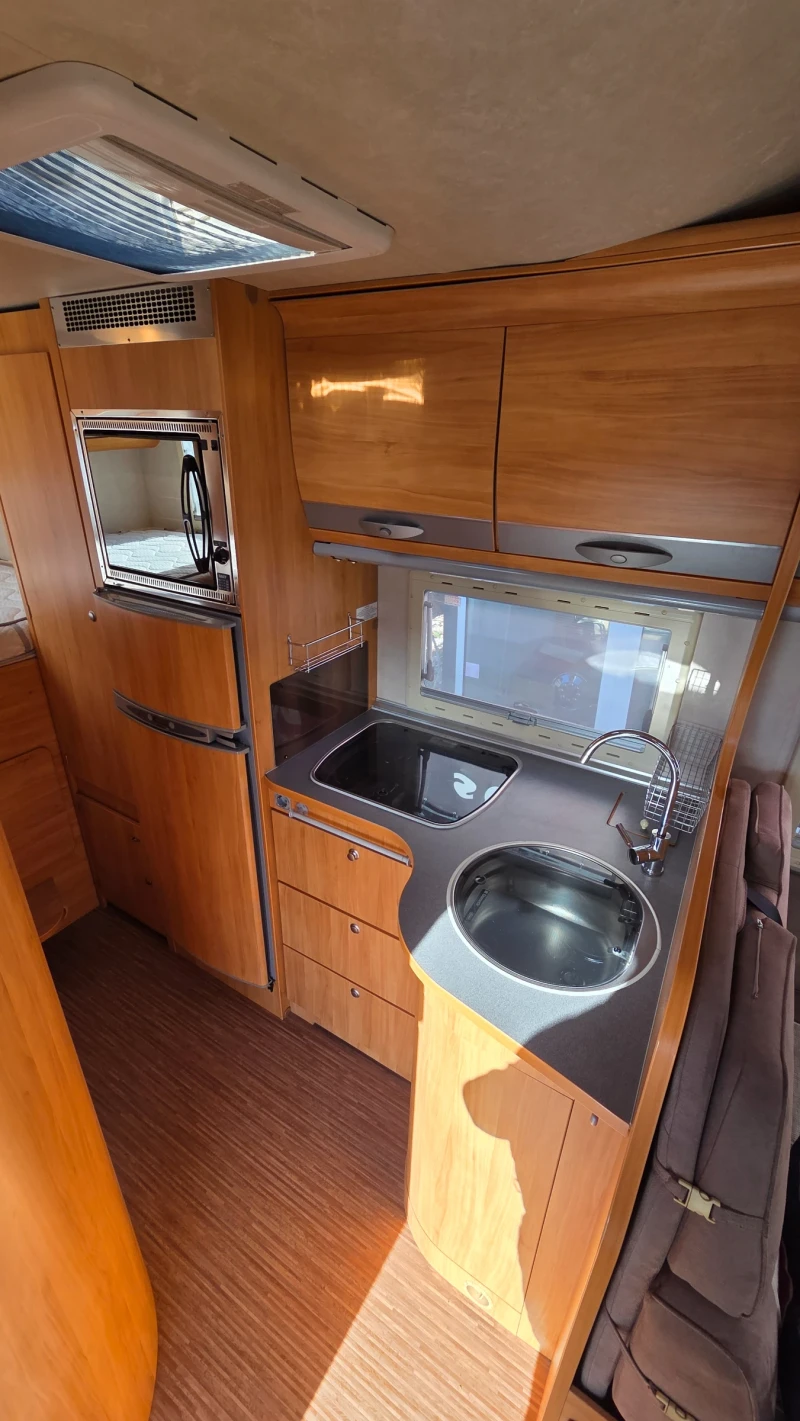 Кемпер Adria A9MCA SILVER EDITION , снимка 7 - Каравани и кемпери - 52152872