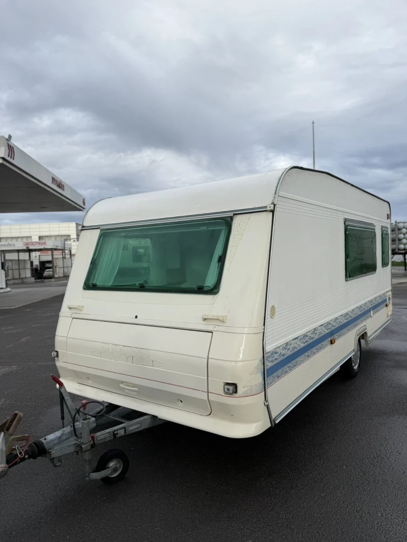 Каравана Adria, снимка 2 - Каравани и кемпери - 53321772