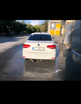 VW Jetta 2.0 115hp dsg + gas, снимка 3