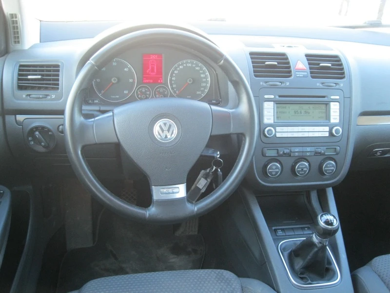 VW Golf 5 LIM .GT, снимка 11 - Автомобили и джипове - 45207479