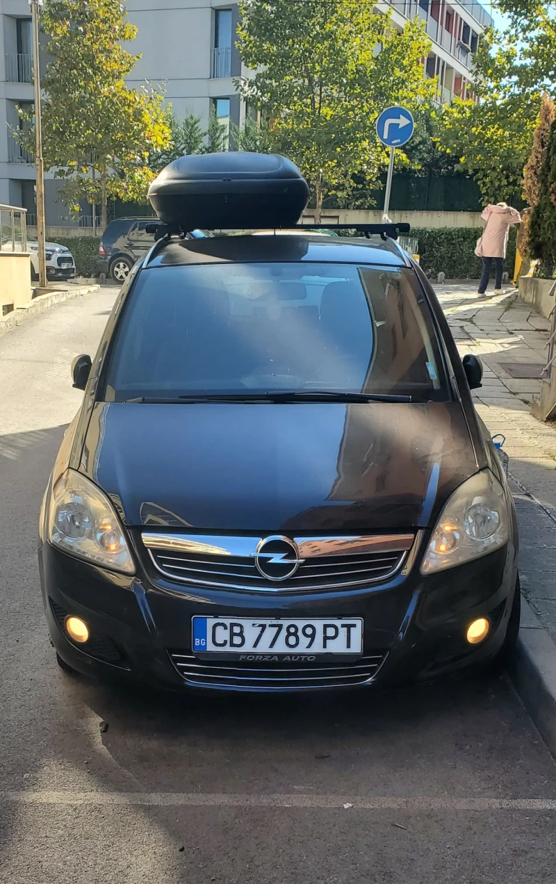 Opel Zafira 1.9, снимка 4 - Автомобили и джипове - 48037277