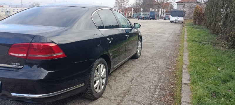 VW Passat 2.0 TDI, снимка 13 - Автомобили и джипове - 48320735