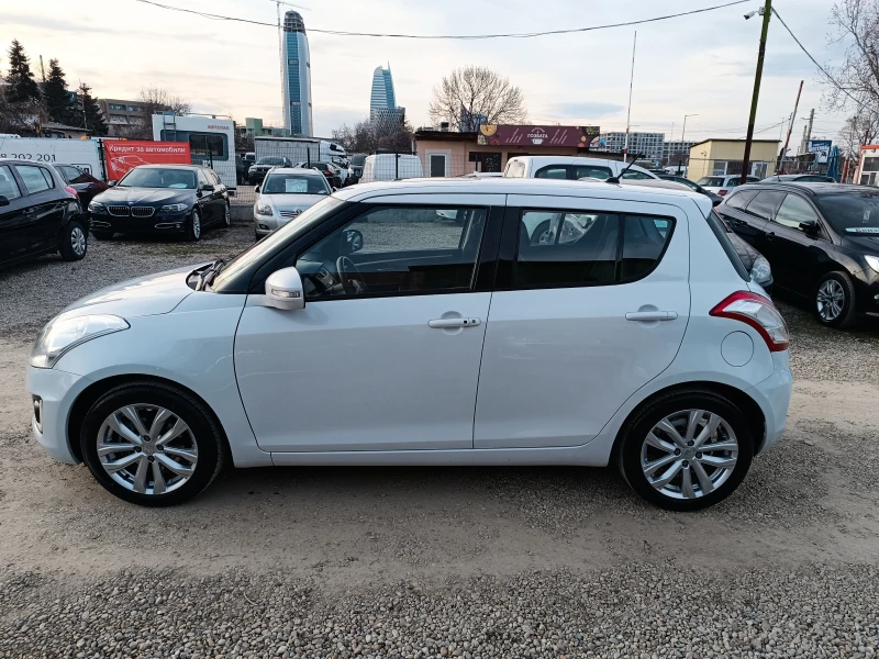 Suzuki Swift 1.2i * KEYLESS * АВТОПИЛОТ * КЛИМАТРОНИК * ШИБИДАХ, снимка 4 - Автомобили и джипове - 49440789