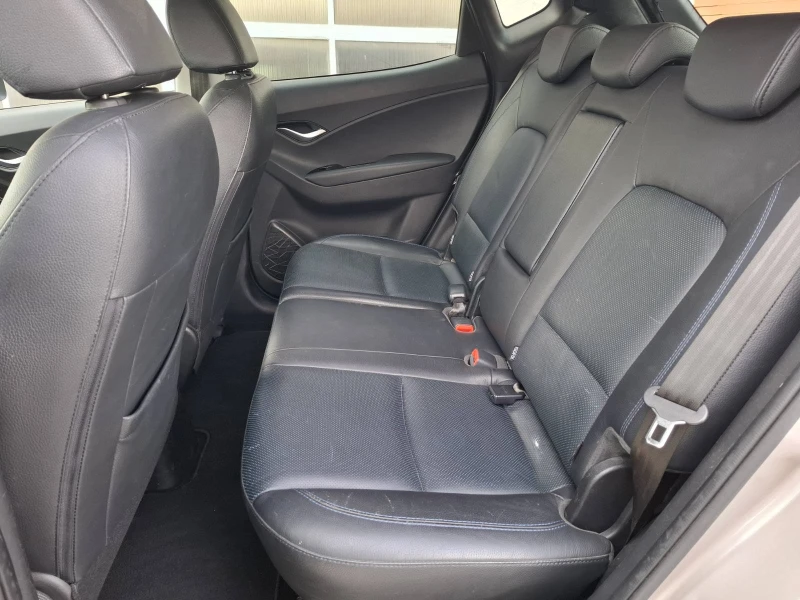 Hyundai Ix20 1.6 CRDi Vertex EDITION, снимка 11 - Автомобили и джипове - 49487222