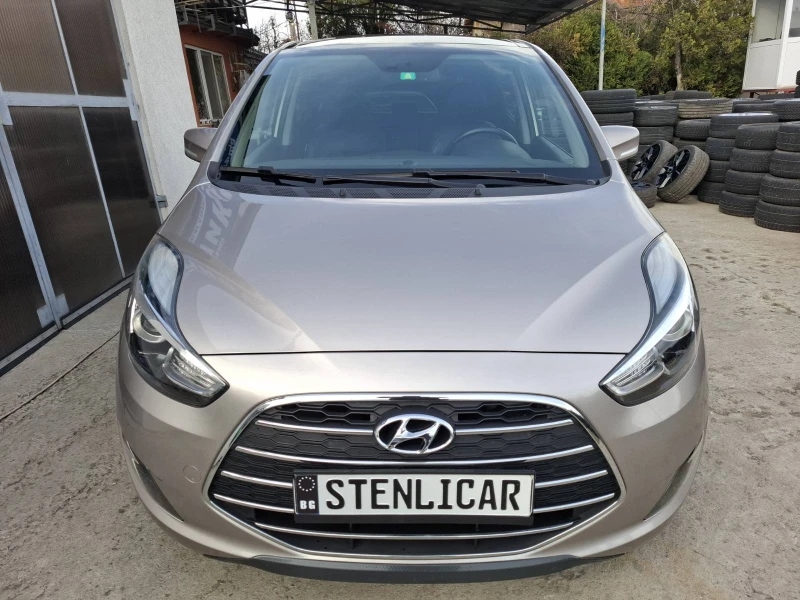 Hyundai Ix20 1.6 CRDi Vertex EDITION, снимка 4 - Автомобили и джипове - 49487222