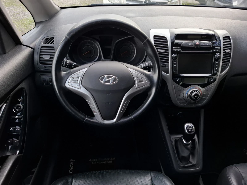 Hyundai Ix20 1.6 CRDi Vertex EDITION, снимка 9 - Автомобили и джипове - 49487222