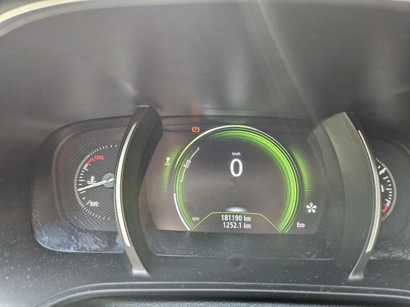 Renault Megane GT Line, снимка 8 - Автомобили и джипове - 52024220