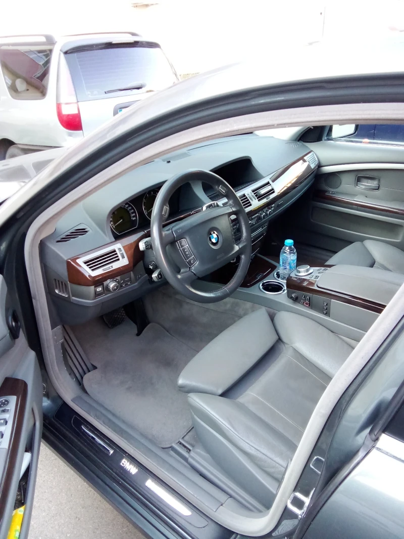 BMW 730 Газов инжекцион, рециклирана скоростна кутия , снимка 2 - Автомобили и джипове - 51390594