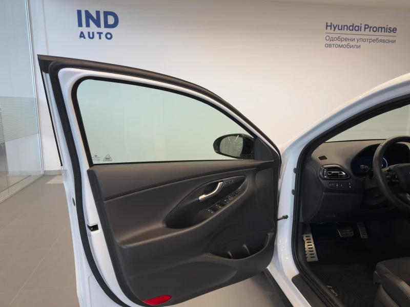Hyundai I30 Fastback EXCLUSIVE N Line, снимка 10 - Автомобили и джипове - 52210017