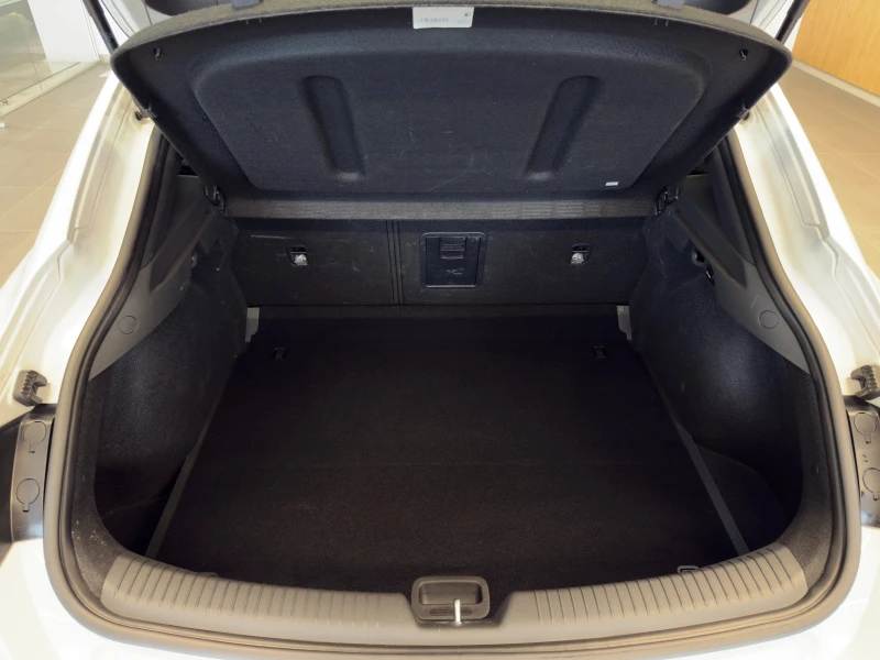 Hyundai I30 Fastback EXCLUSIVE N Line, снимка 16 - Автомобили и джипове - 52210017