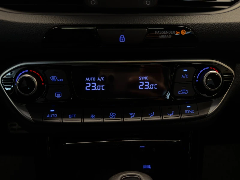 Hyundai I30 Fastback EXCLUSIVE N Line, снимка 13 - Автомобили и джипове - 52210017