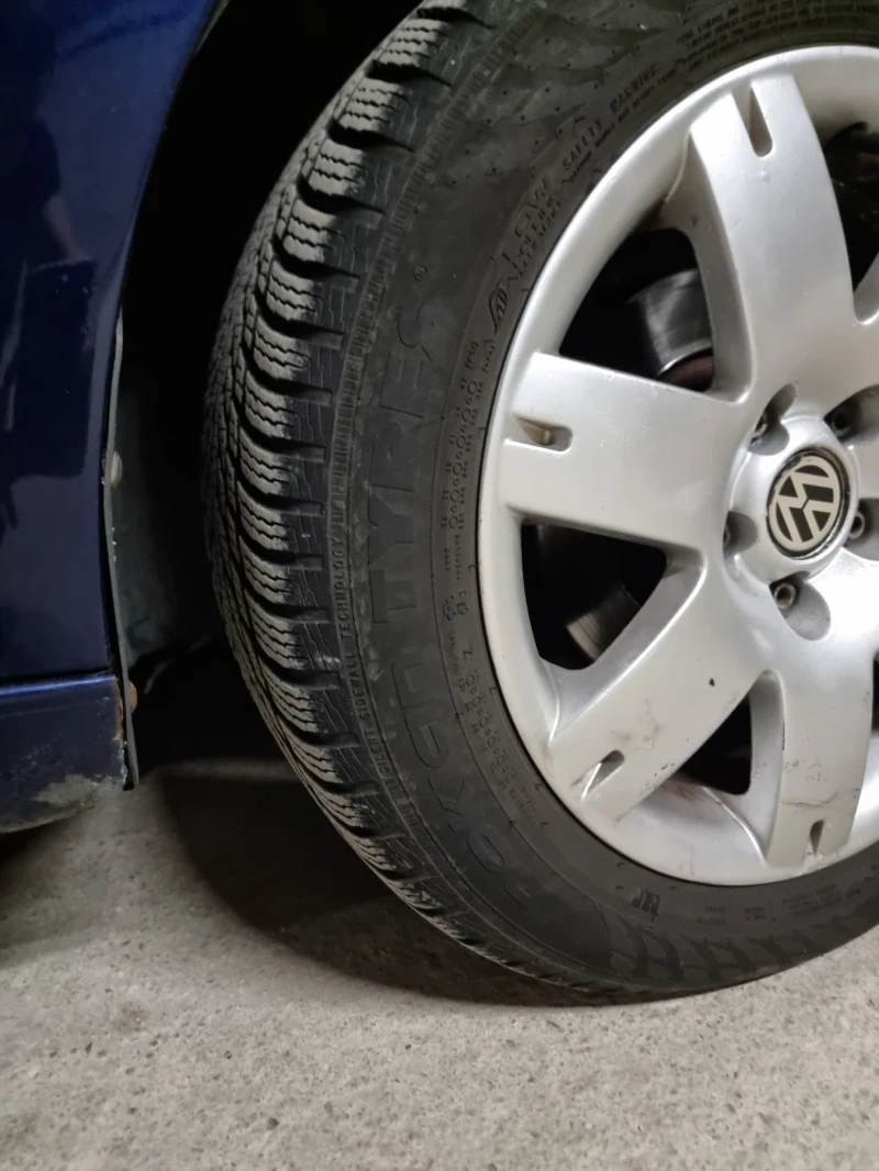 VW Golf Бензин/Газ, снимка 13 - Автомобили и джипове - 52267458