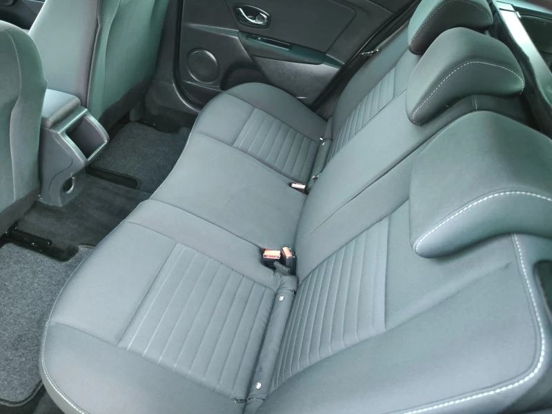 Renault Megane 1, 5DCi-110к.с.-6скорости, НАВИ, LED, ЕВРО 6!, снимка 12 - Автомобили и джипове - 52655582