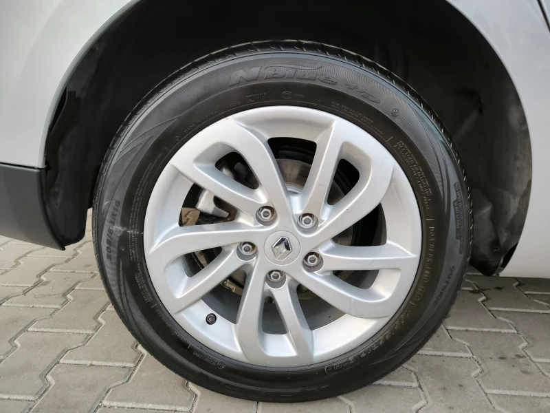 Renault Megane 1, 5DCi-110к.с.-6скорости, НАВИ, LED, ЕВРО 6!, снимка 15 - Автомобили и джипове - 52655582