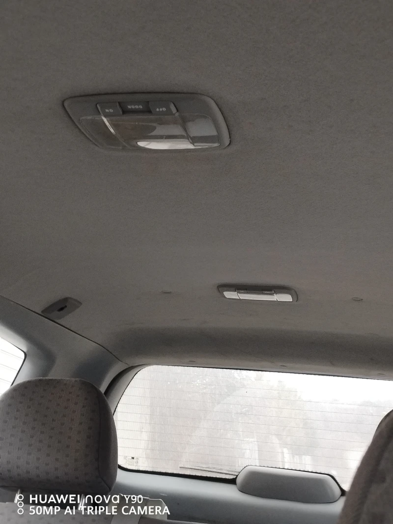 Kia Carens, снимка 7 - Автомобили и джипове - 53295622