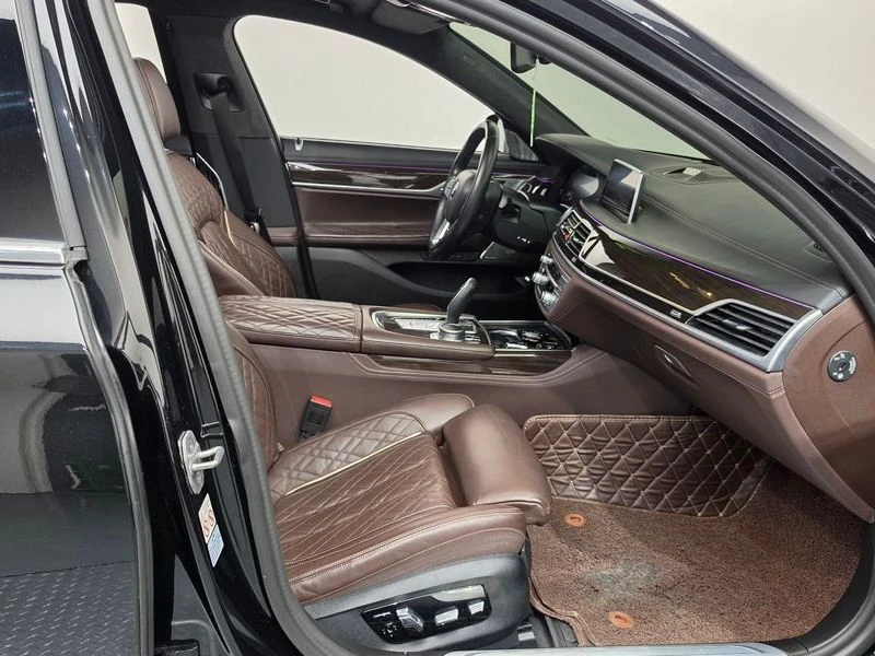BMW 730 730D xDrive Design Pure Excellence, снимка 11 - Автомобили и джипове - 55964010