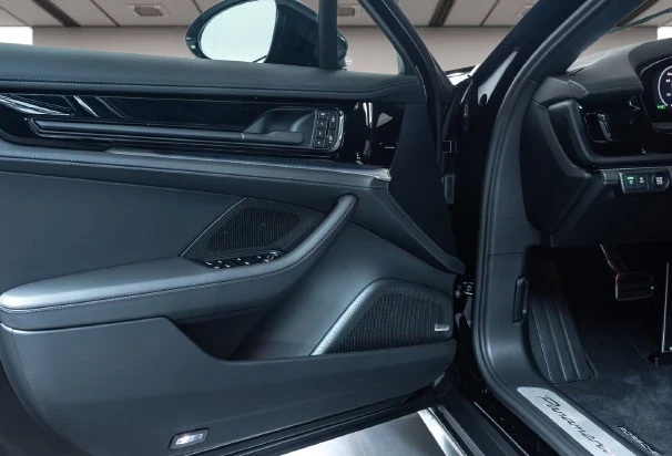 Porsche Panamera 4S E-Hybrid = SportDesign = Гаранция, снимка 7 - Автомобили и джипове - 56258014