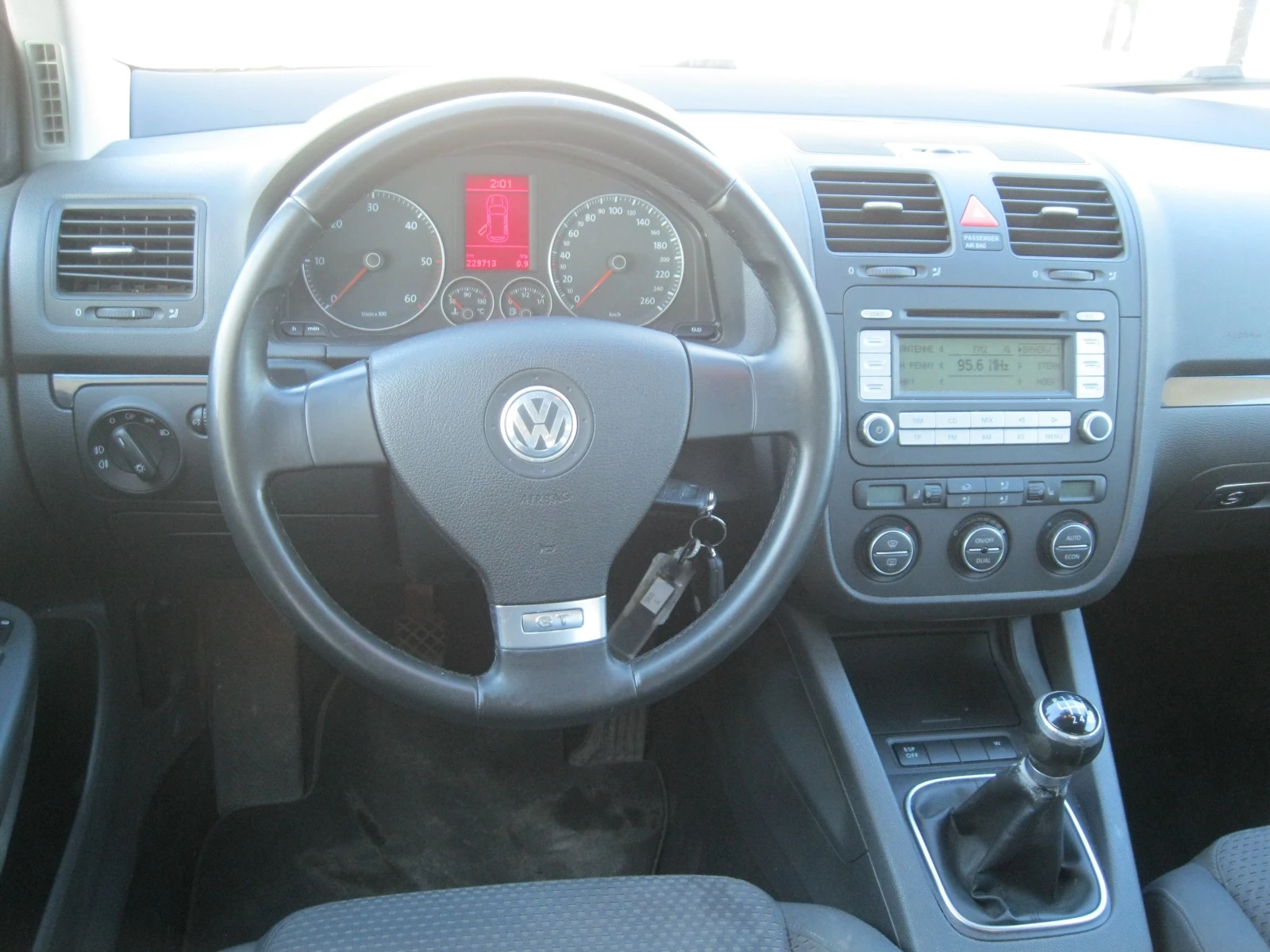 VW Golf 5 LIM .GT | Mobile.bg — изображение 11
