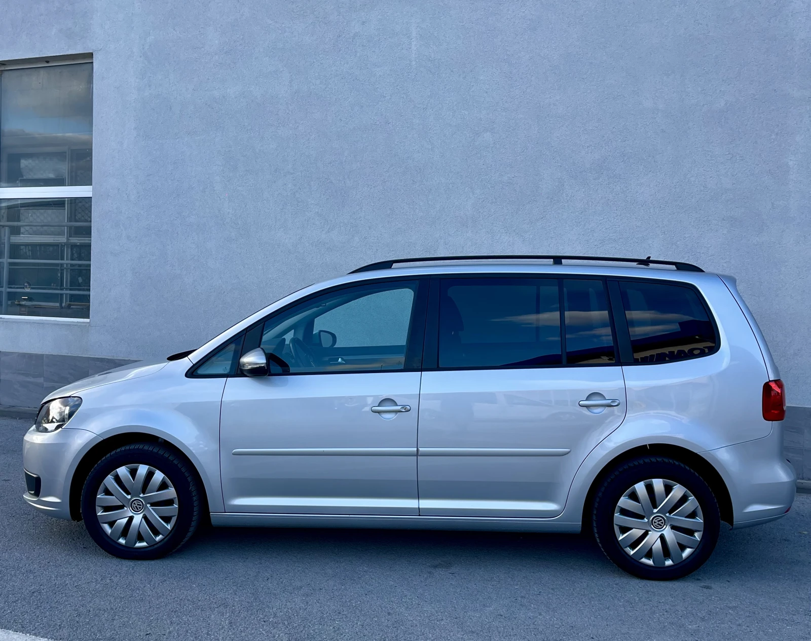 VW Touran  - изображение 2