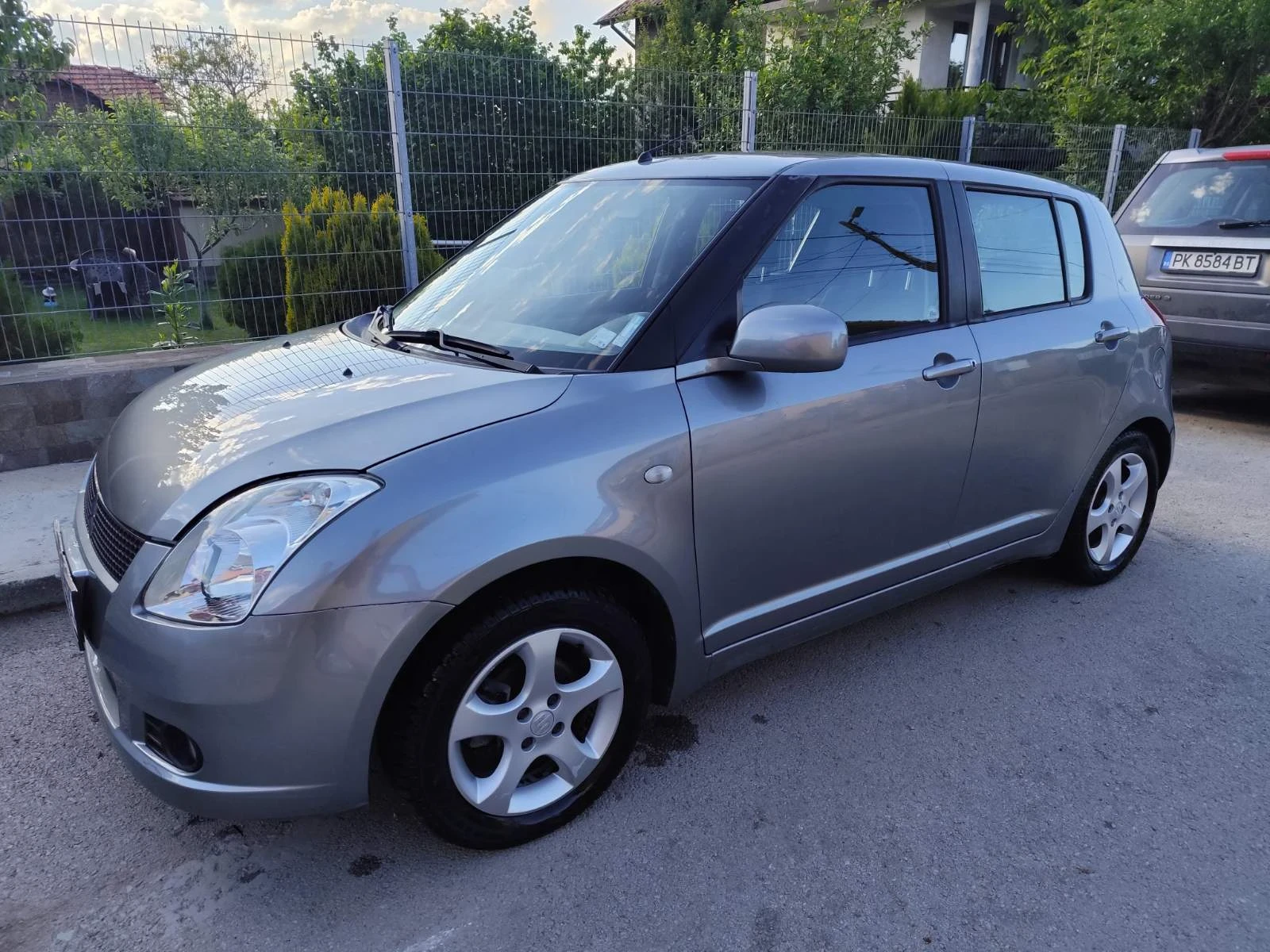Suzuki Swift 1.3 АГУ - изображение 4