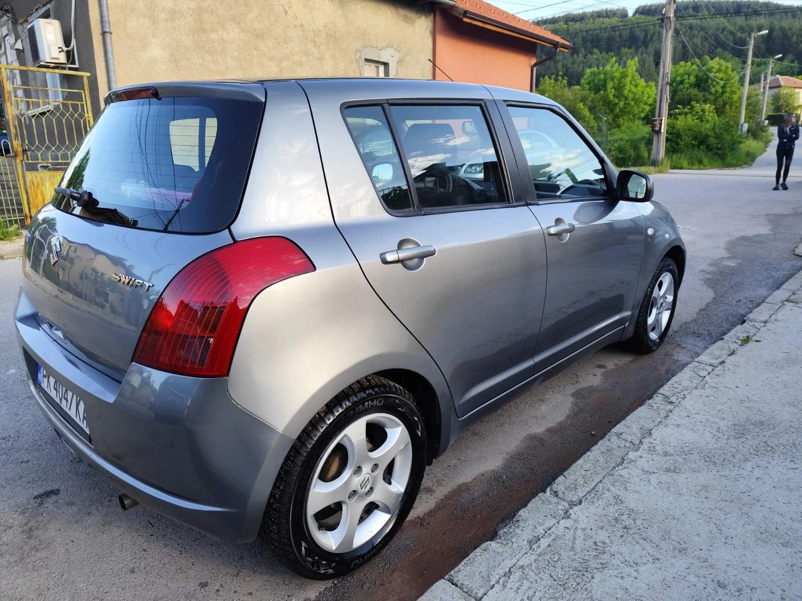 Suzuki Swift 1.3 АГУ - изображение 9