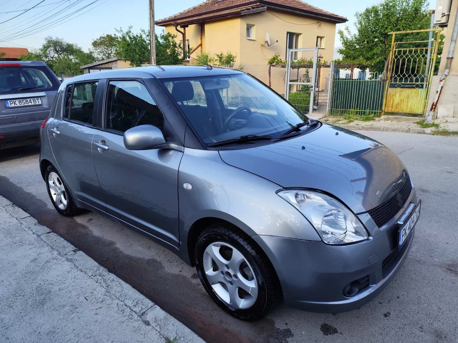 Suzuki Swift 1.3 АГУ - изображение 10
