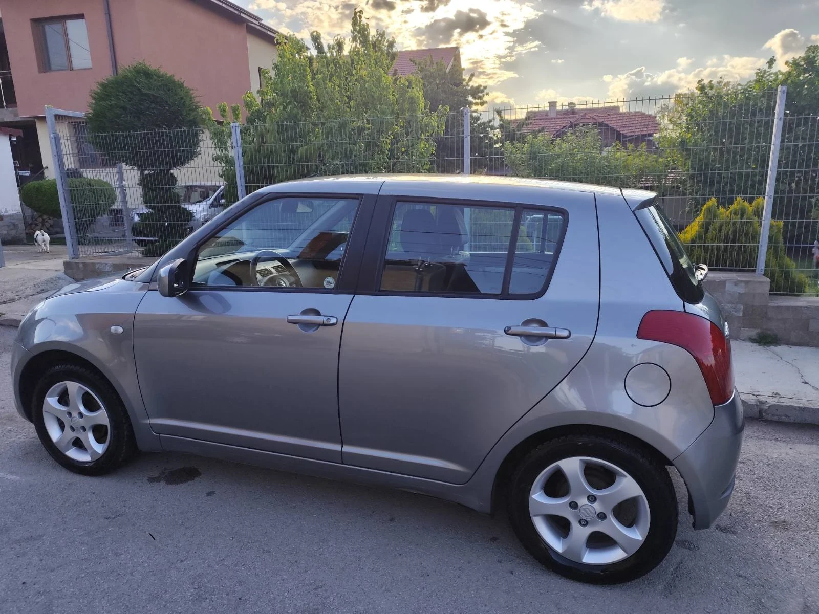 Suzuki Swift 1.3 АГУ - изображение 7