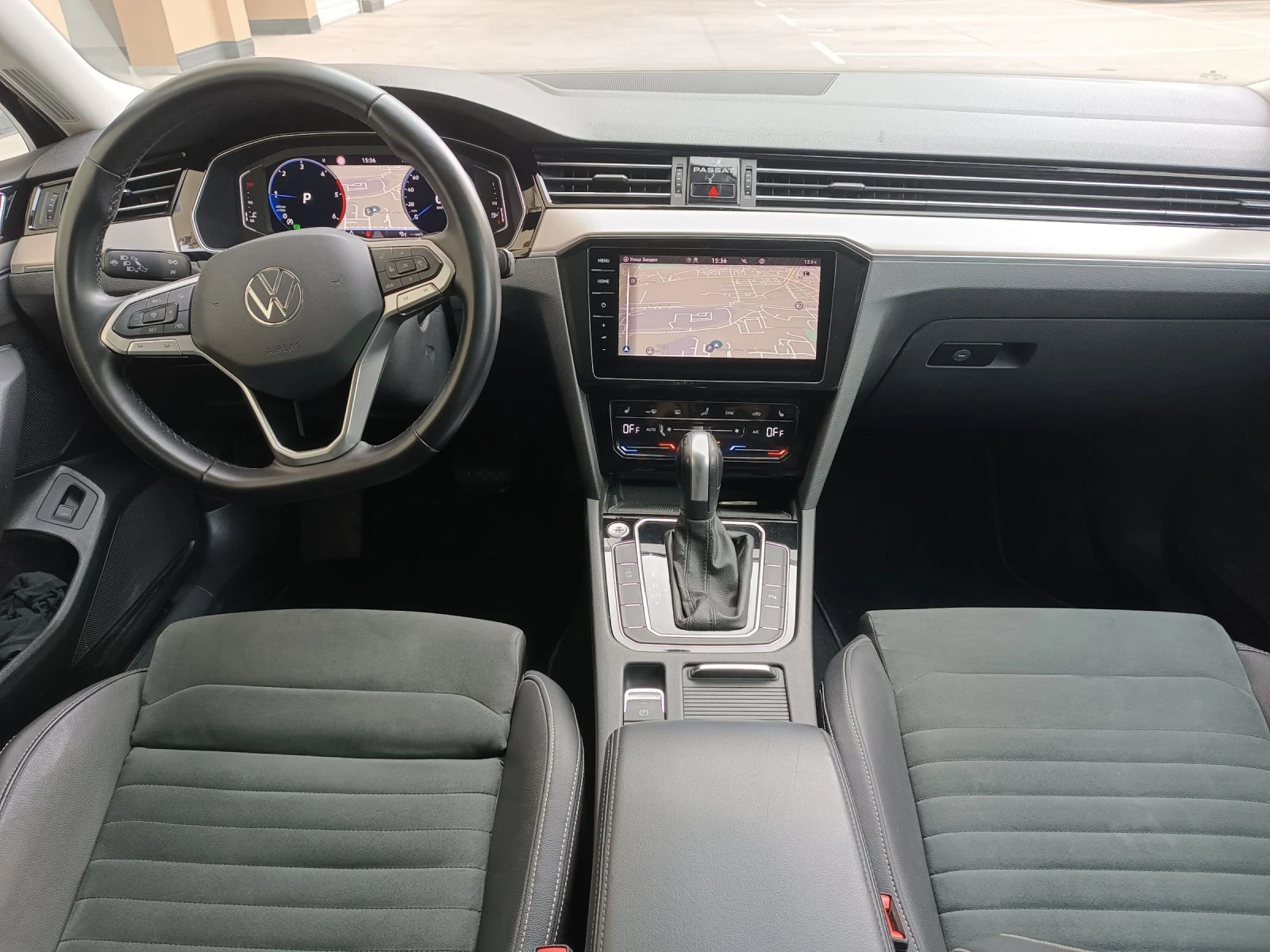 VW Passat Elegance, Digital, Distronic, Камера, История - изображение 8