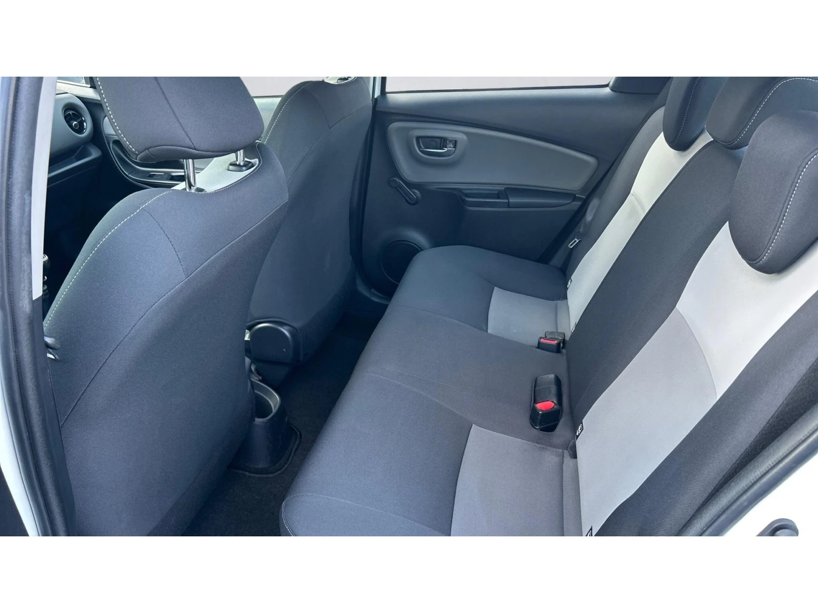 Toyota Yaris ������� ������ �� 110   | Mobile.bg � ����������� 11