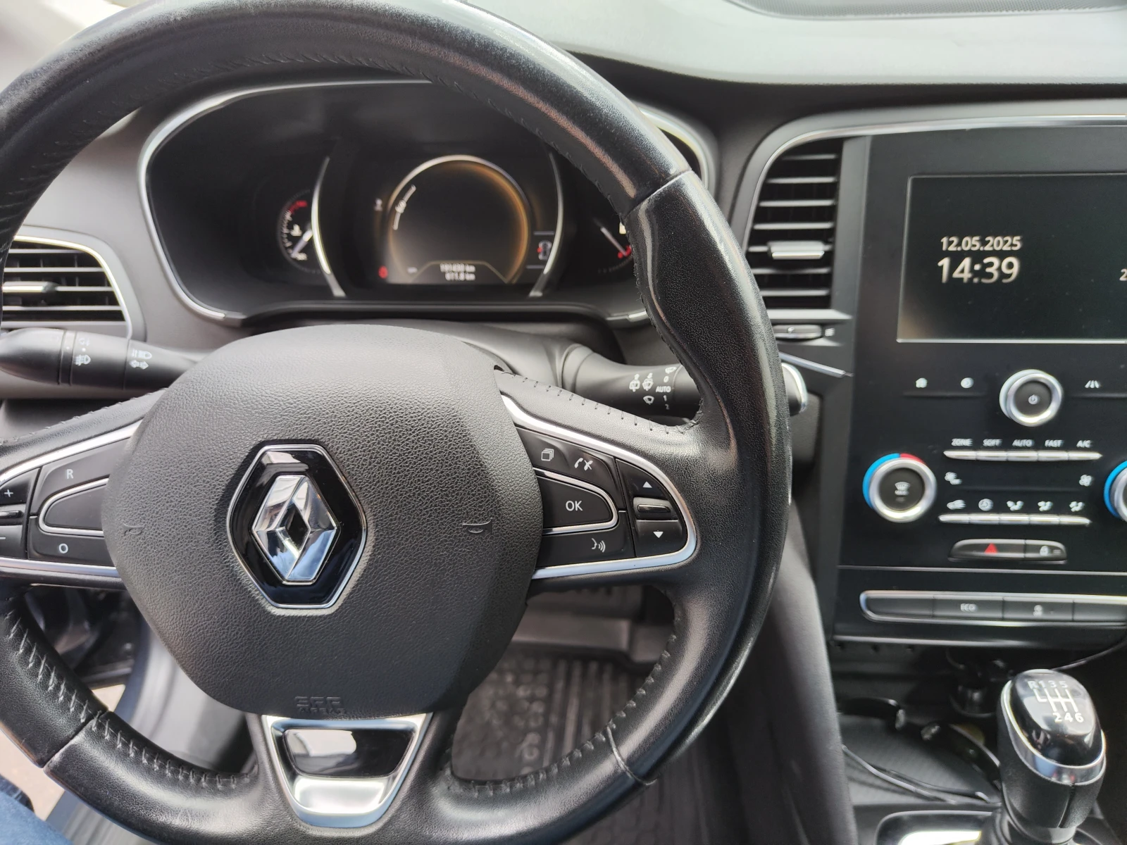 Renault Megane  - изображение 8